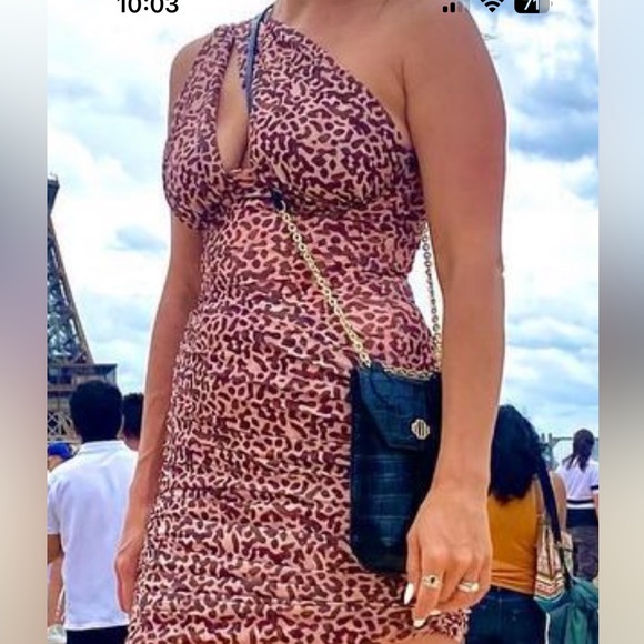 House Of CB Contouring Dress - Picture 2 of 3